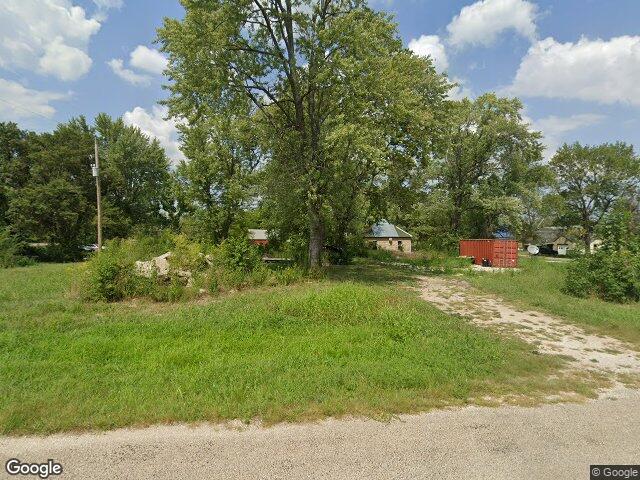 800 s e rd, kincaid,  KS 66039