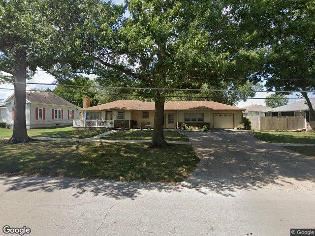 427 n oak st, garnett,  KS 66032